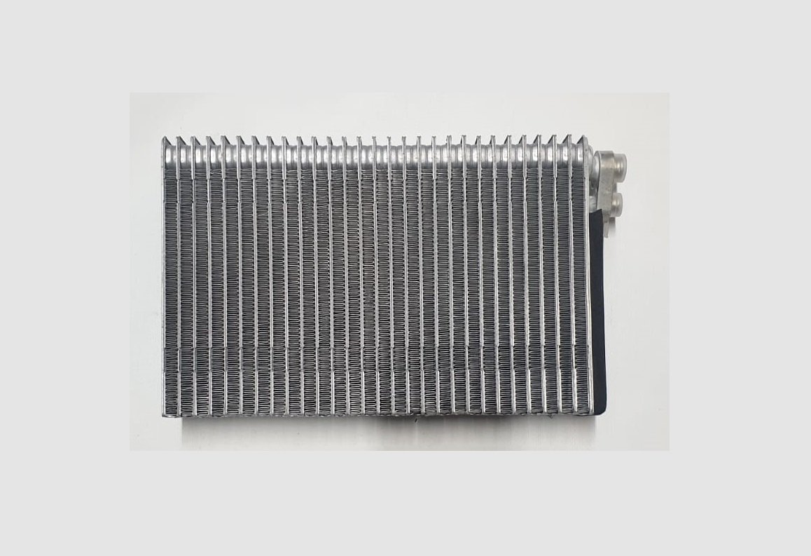 6S-39 NEW HOLLAND EVAPARATÖR 31X20X6,5