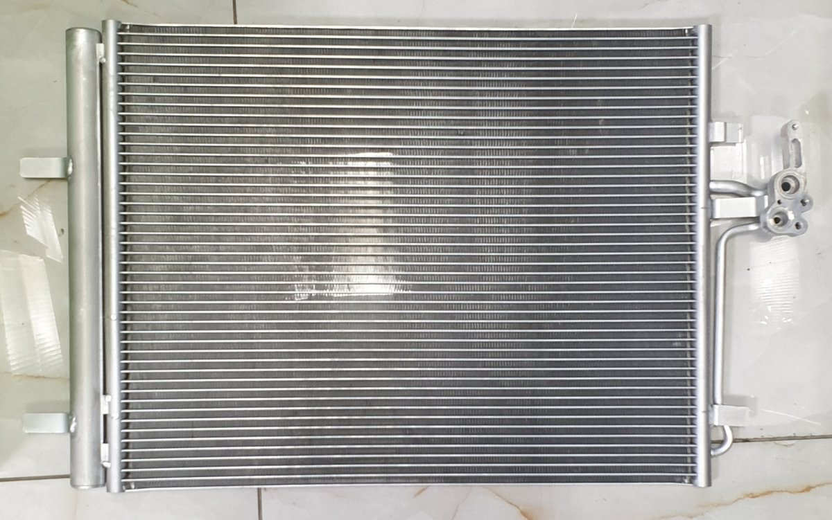 CX-1560Y-16 VOLVO V40 FORD MONDEO XC70 XC60 S60 CONDANSER